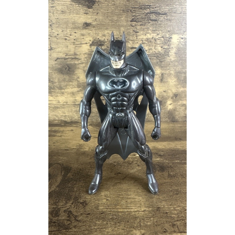VTG DC  Comics 1997 - 5" Kenner Batman Action Figure Gray-Silver W/ Acc.